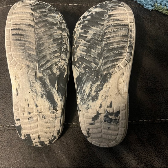 Marble Crocs - Picture 3 of 5